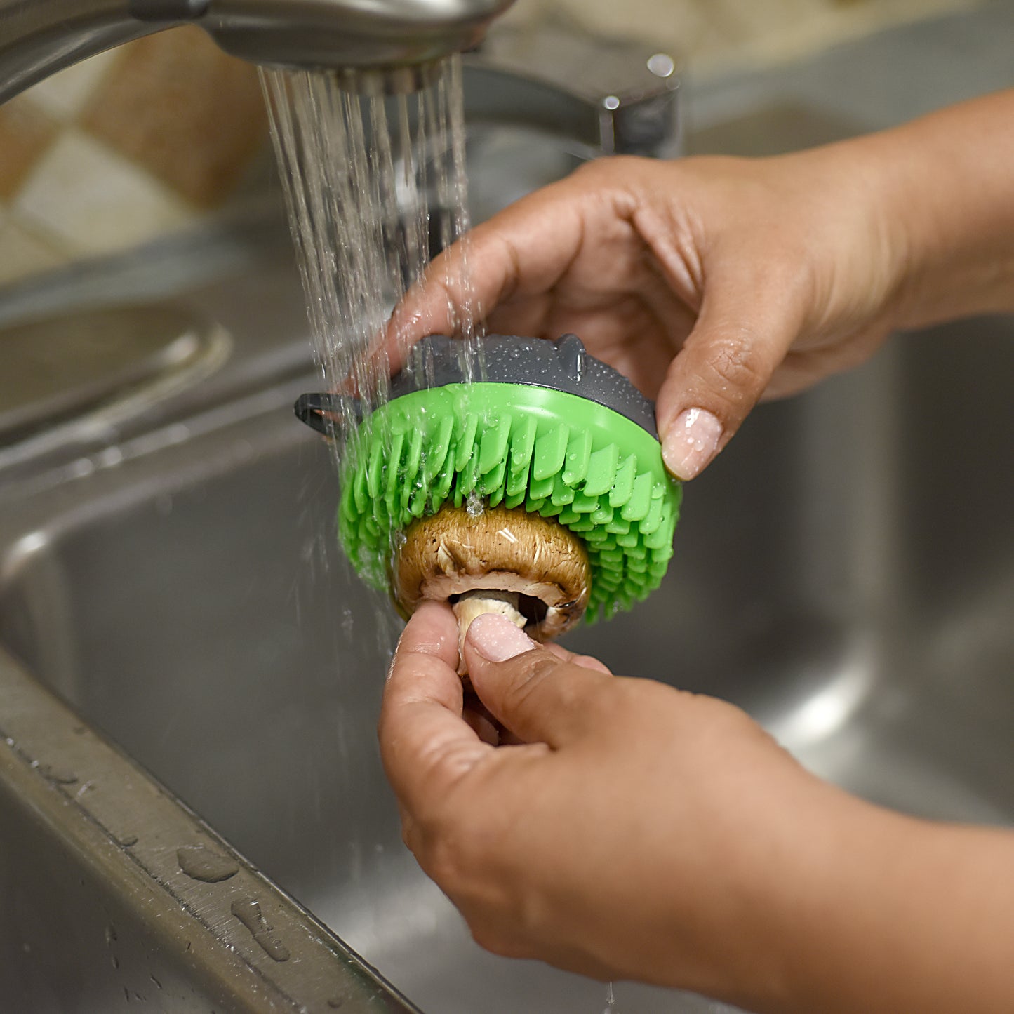 Silicone Vegetable Brush